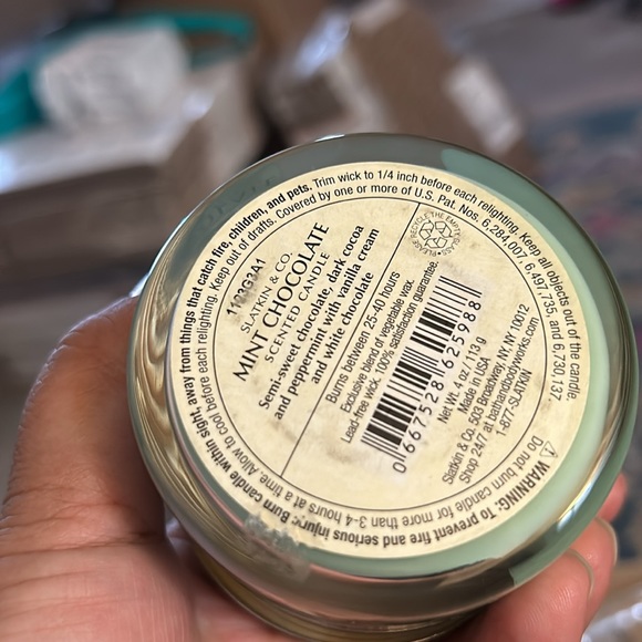 NWT Bath and Body Works Slatkin & Co. MINT CHOCOLATE Candle 4oz - Picture 6 of 7